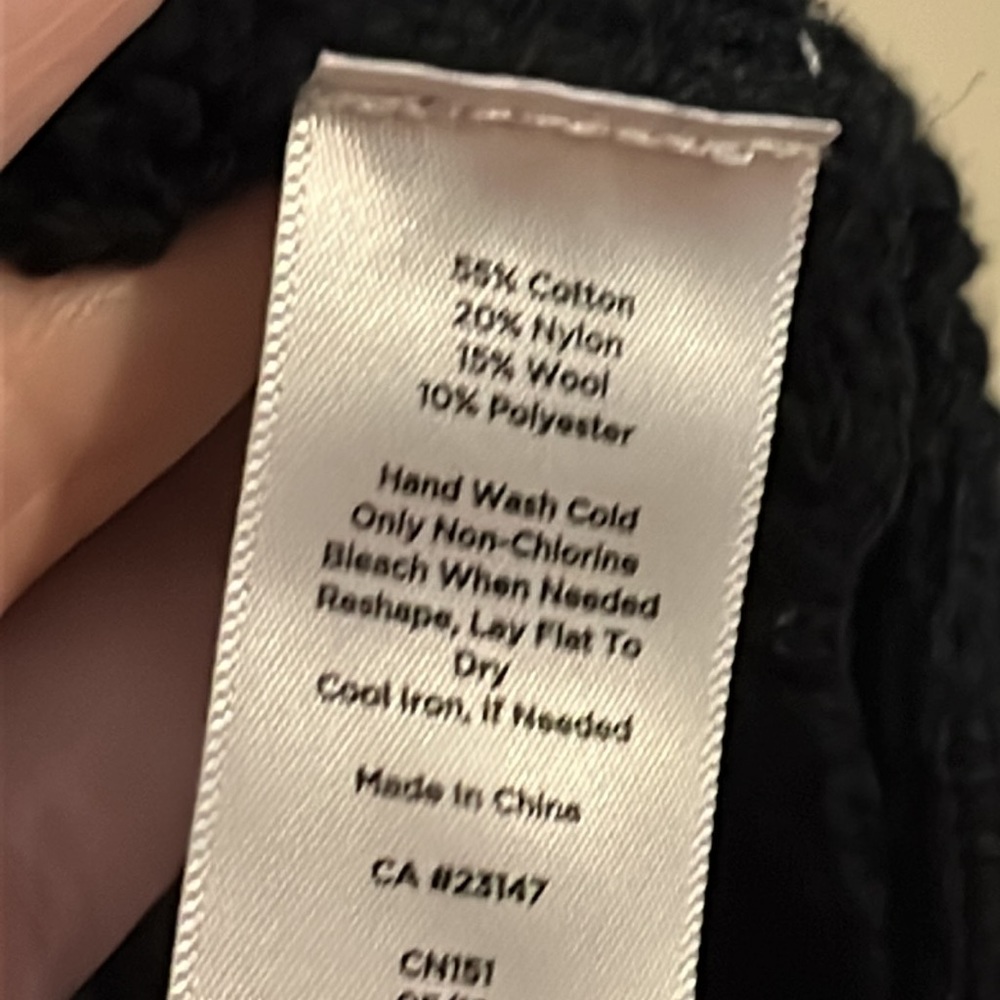 Talbots ladies sweater. - Picture 6 of 6